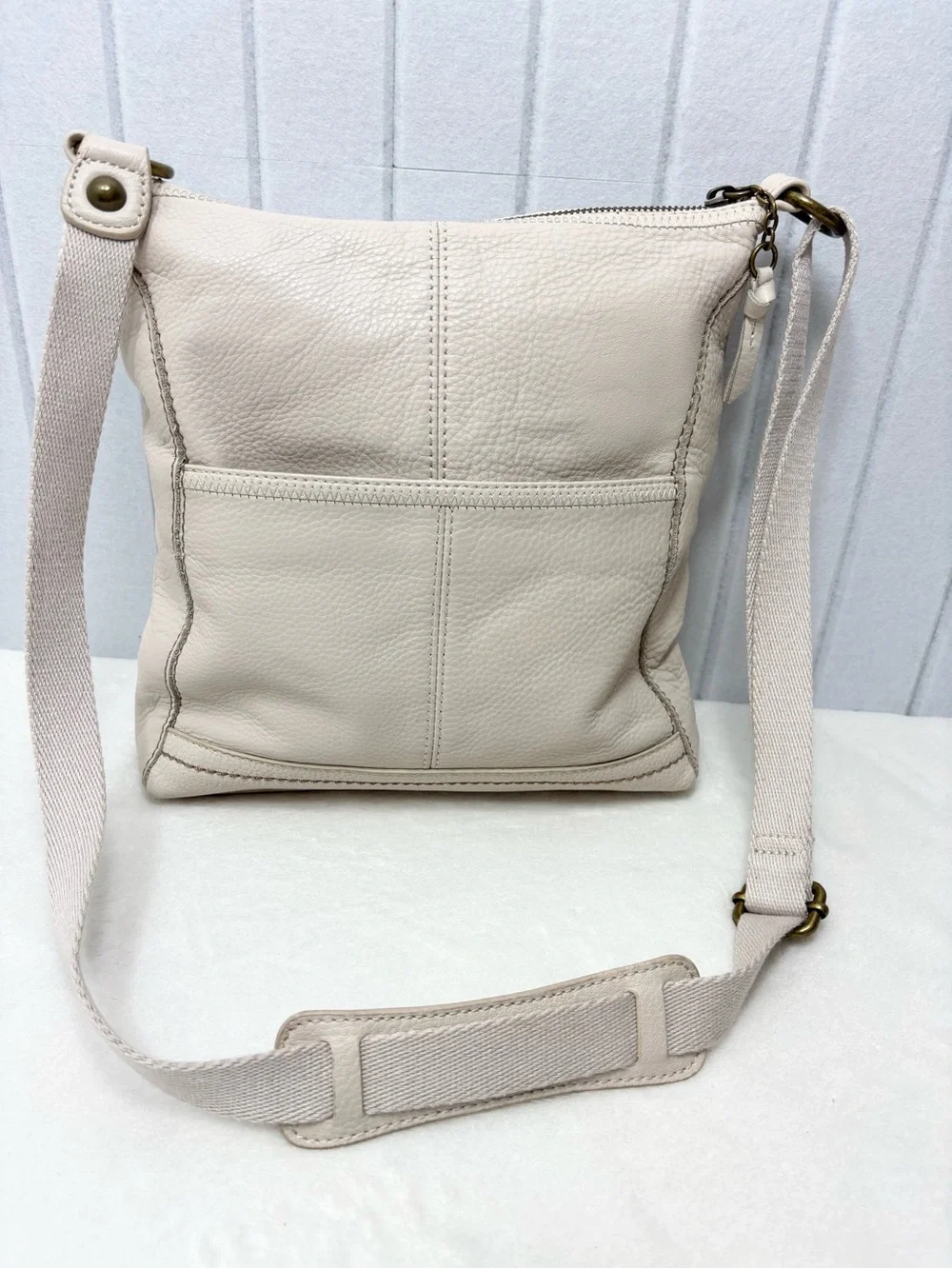 The Sak Cream Leather Crossbody Shoulder Bag